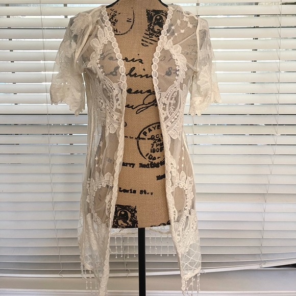 Lace kimono - Picture 2 of 6